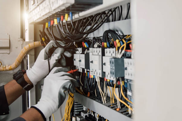 Best Licensed Electrician  in Pinch, WV